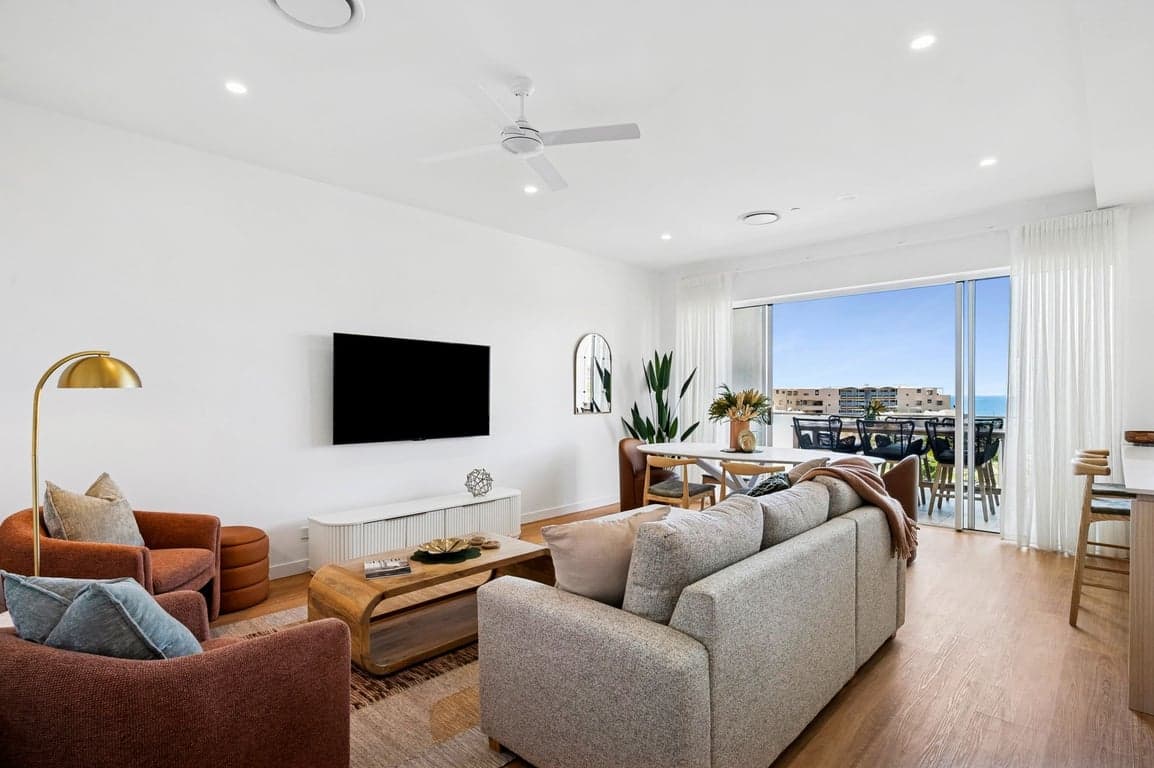 Furnished 3 Bedroom House in Kings Beach