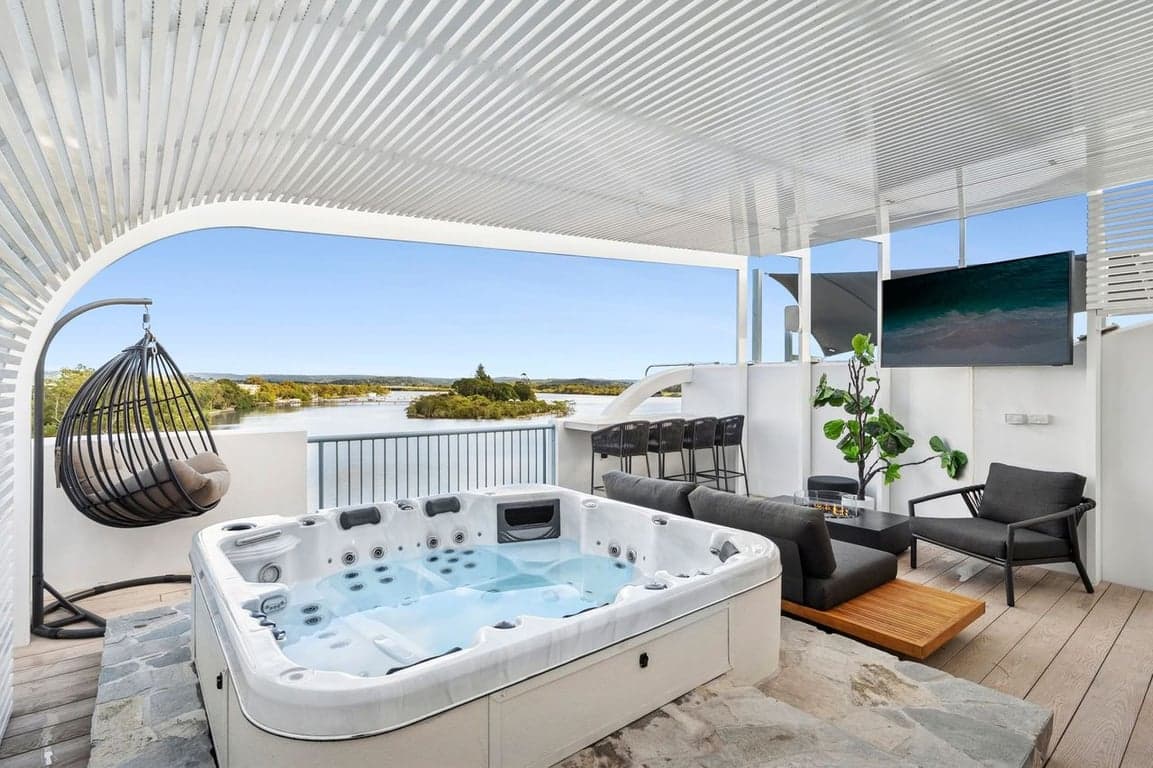 Furnished 2 Bedroom House in Maroochydore