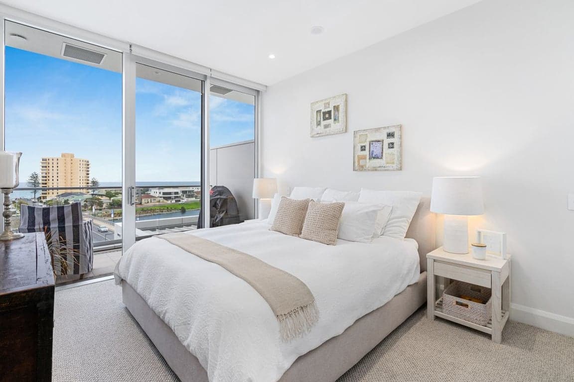 Furnished 2 Bedroom House in Glenelg North