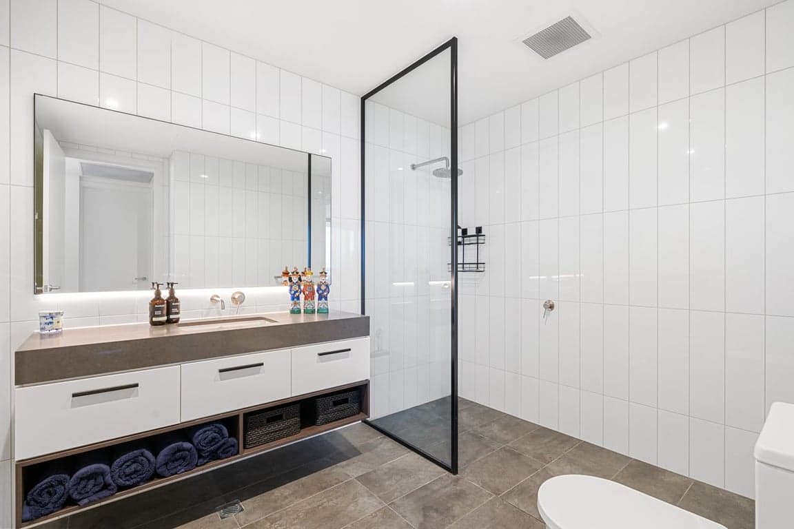 Furnished 2 Bedroom House in Glenelg North