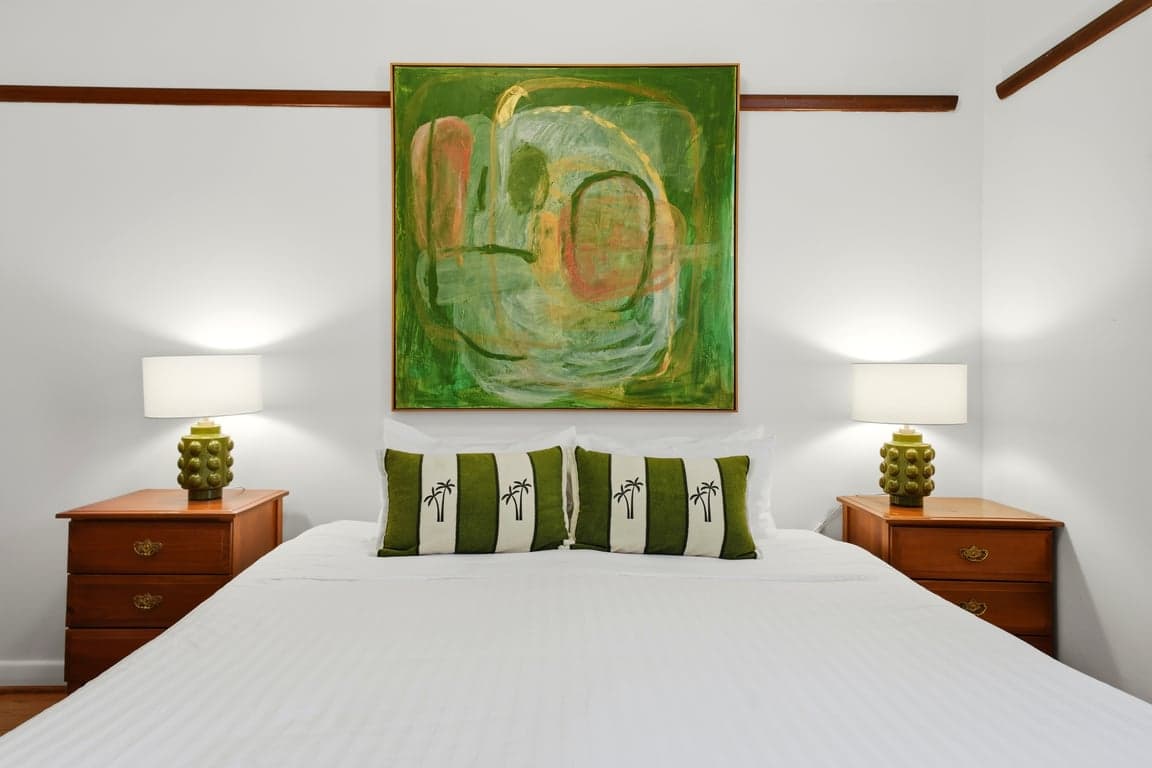 Furnished 5 Bedroom House in Glenelg
