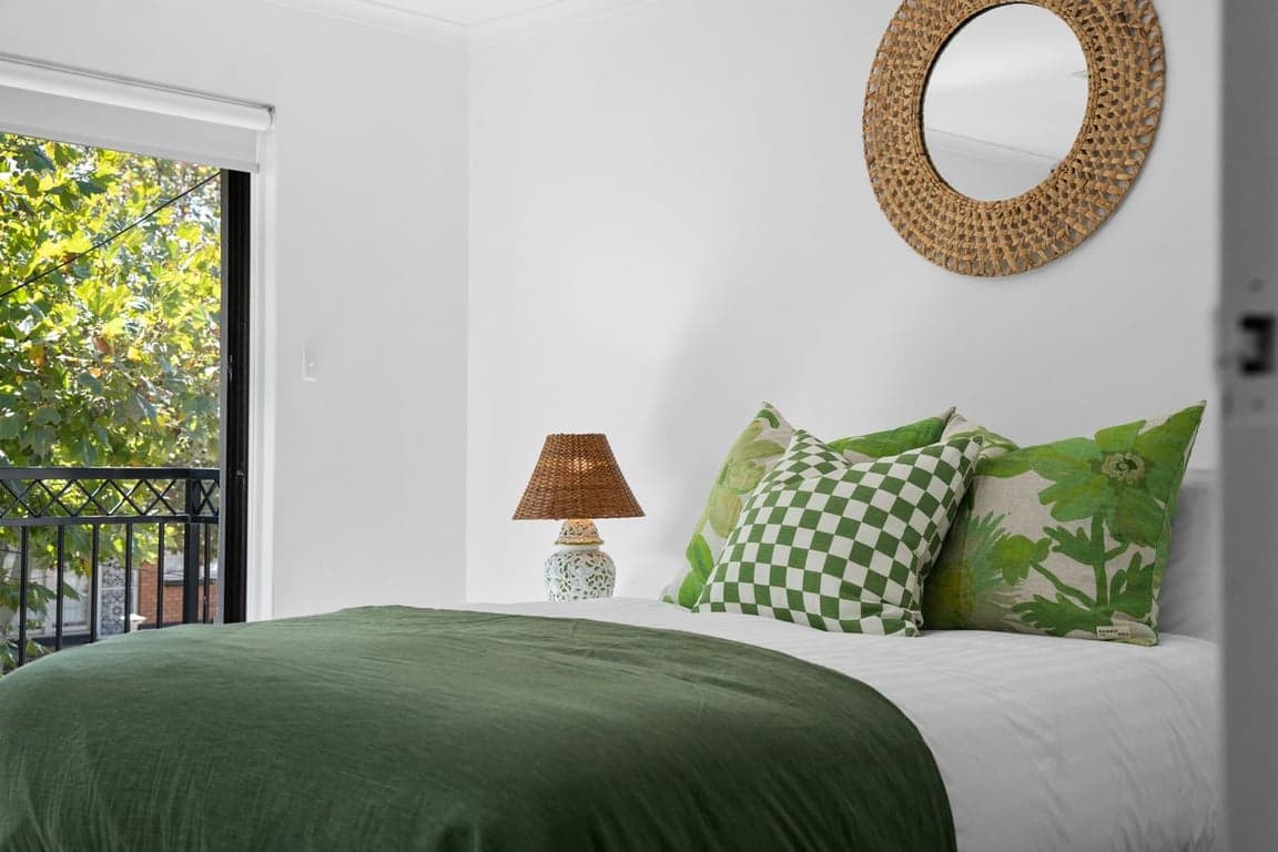 Furnished 3 Bedroom House in Glenelg East
