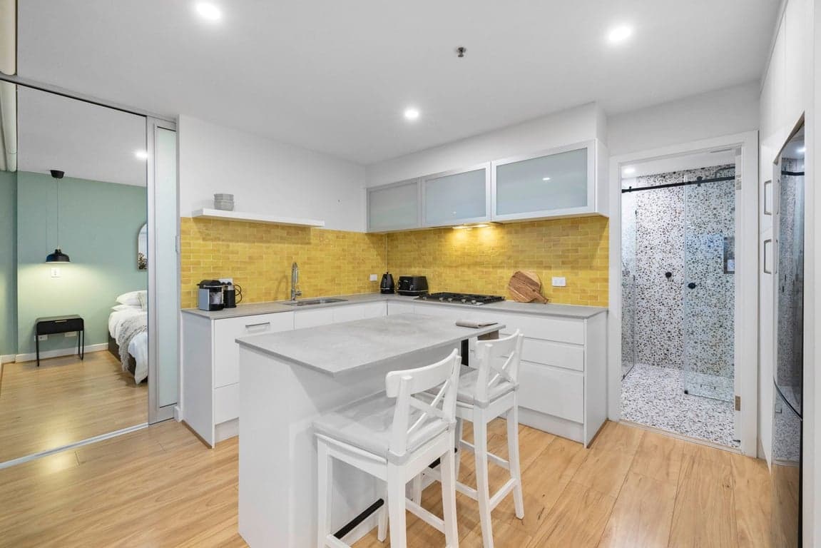 Furnished 1 Bedroom House in Glenelg