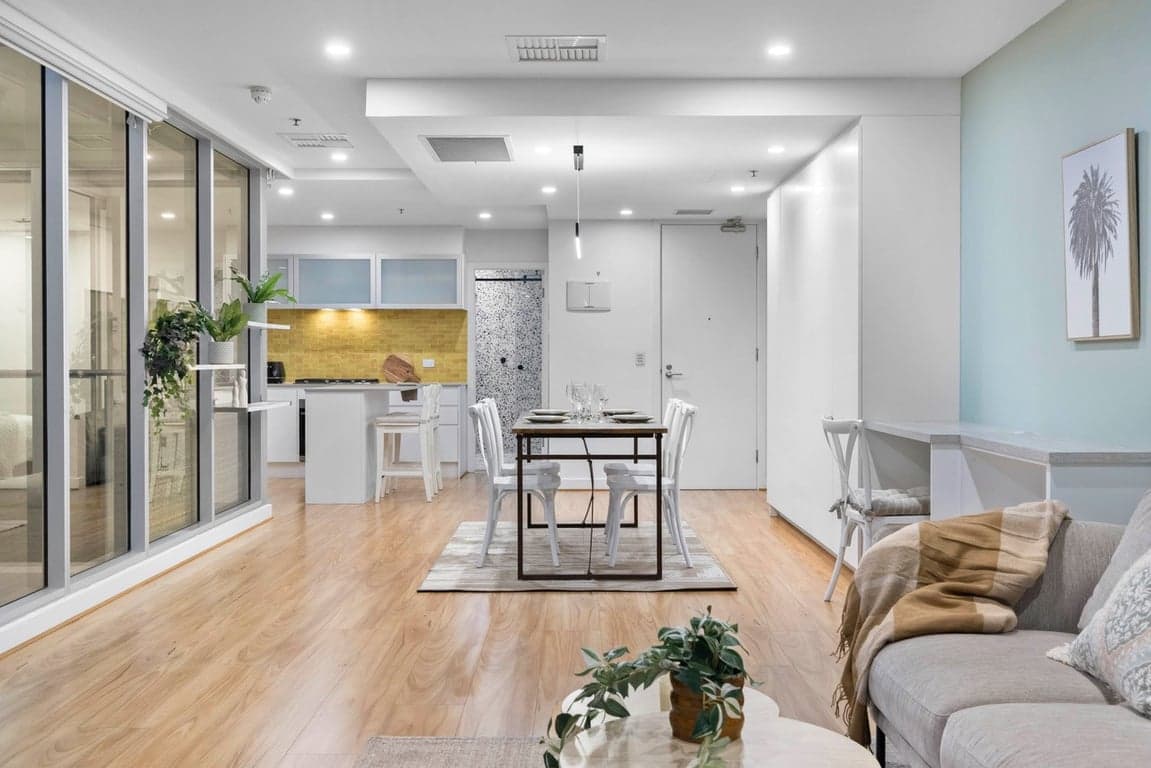 Furnished 1 Bedroom House in Glenelg