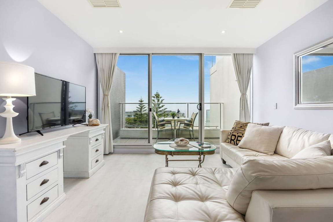 Furnished 1 Bedroom House in Glenelg