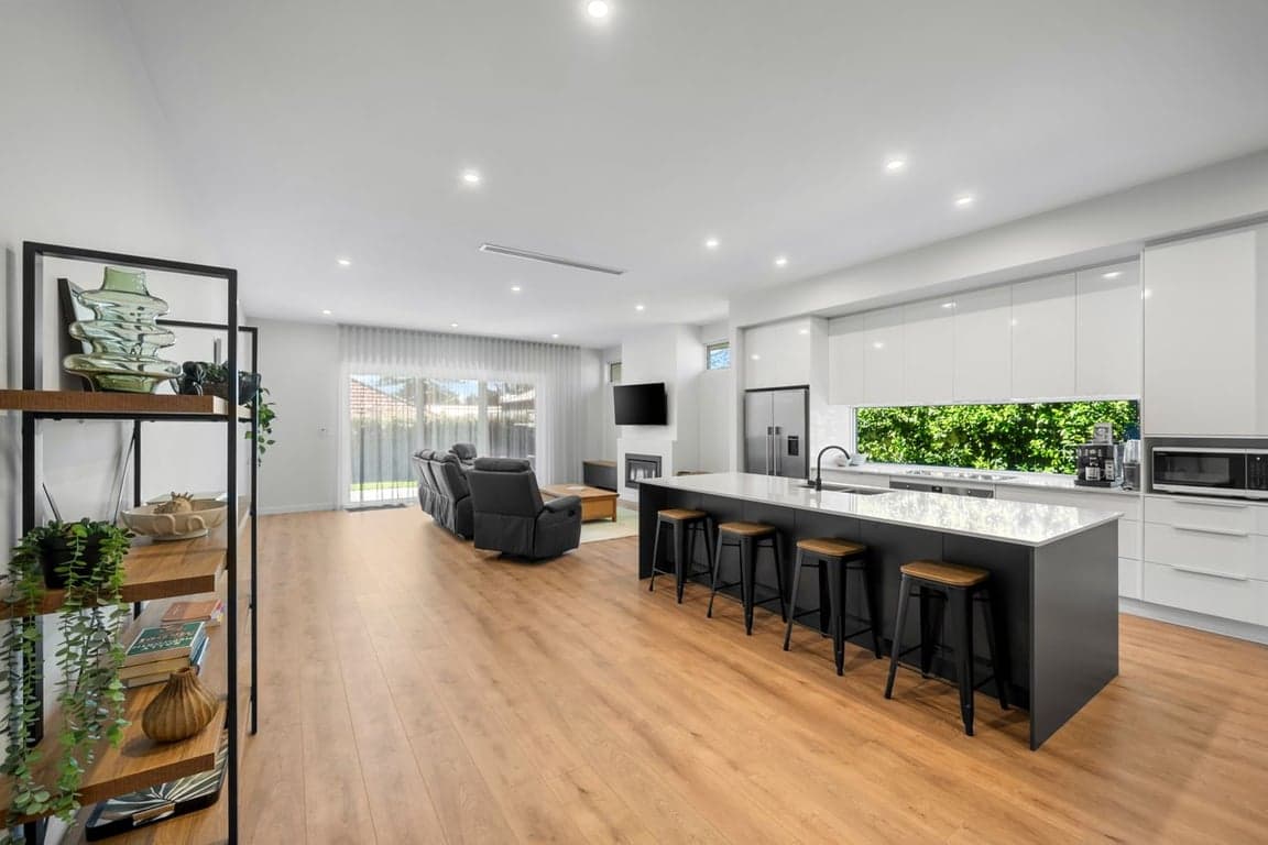 Furnished 4 Bedroom House in Henley Beach