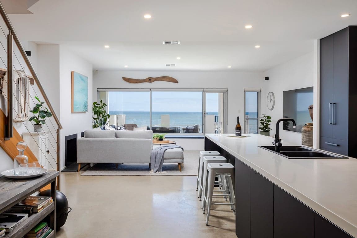 Furnished 4 Bedroom House in Henley Beach South