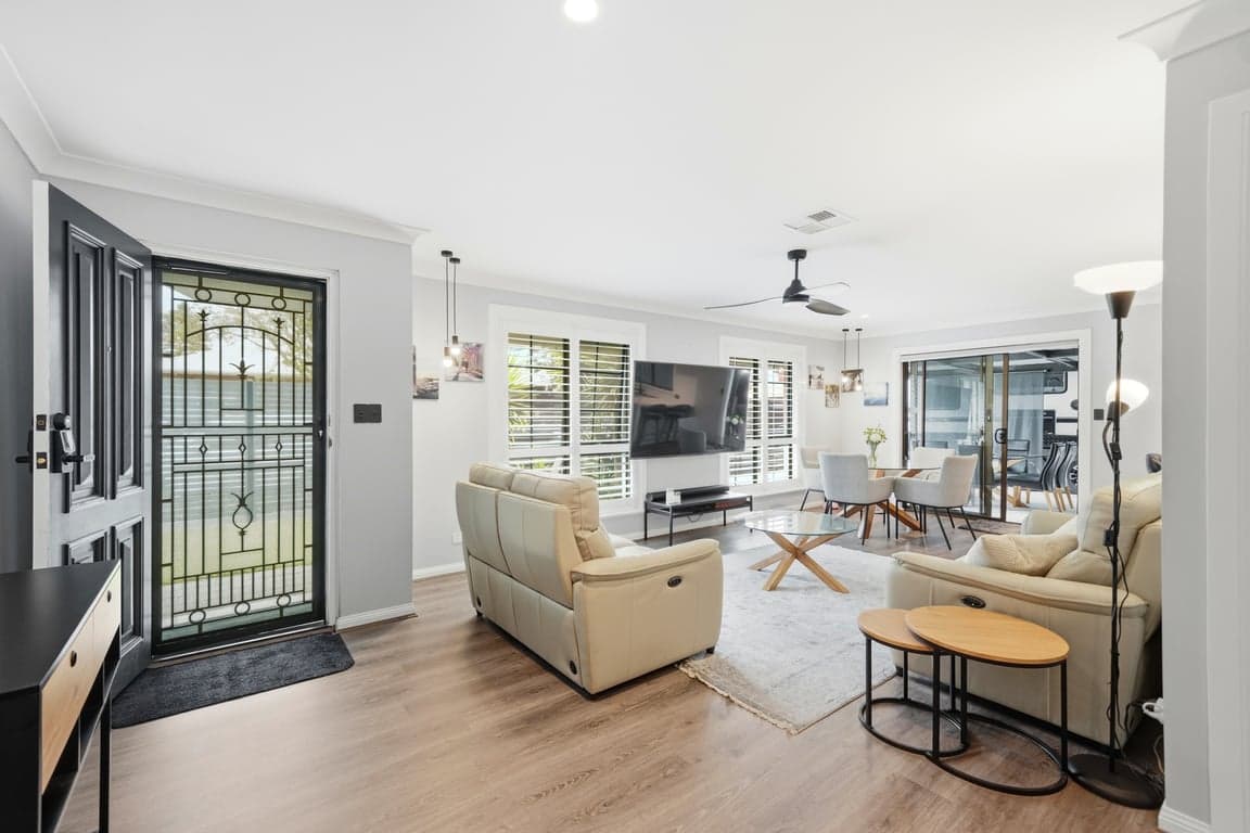 Furnished 3 Bedroom House in Glenelg North