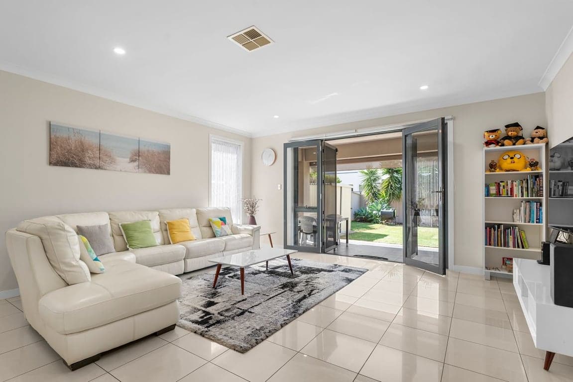 Furnished 4 Bedroom House in Glenelg North