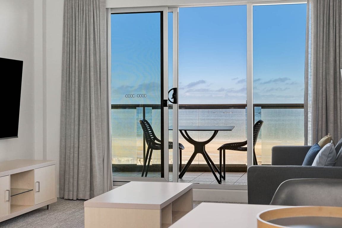 Furnished 1 Bedroom House in Glenelg