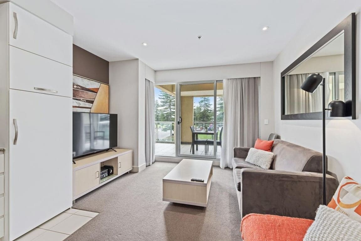 Furnished 3 Bedroom House in Glenelg
