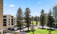 Furnished 1 Bedroom House in Glenelg