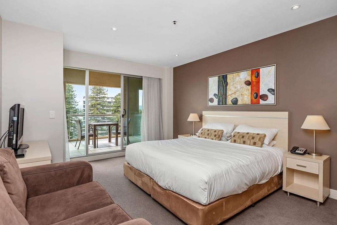 Furnished 1 Bedroom House in Glenelg