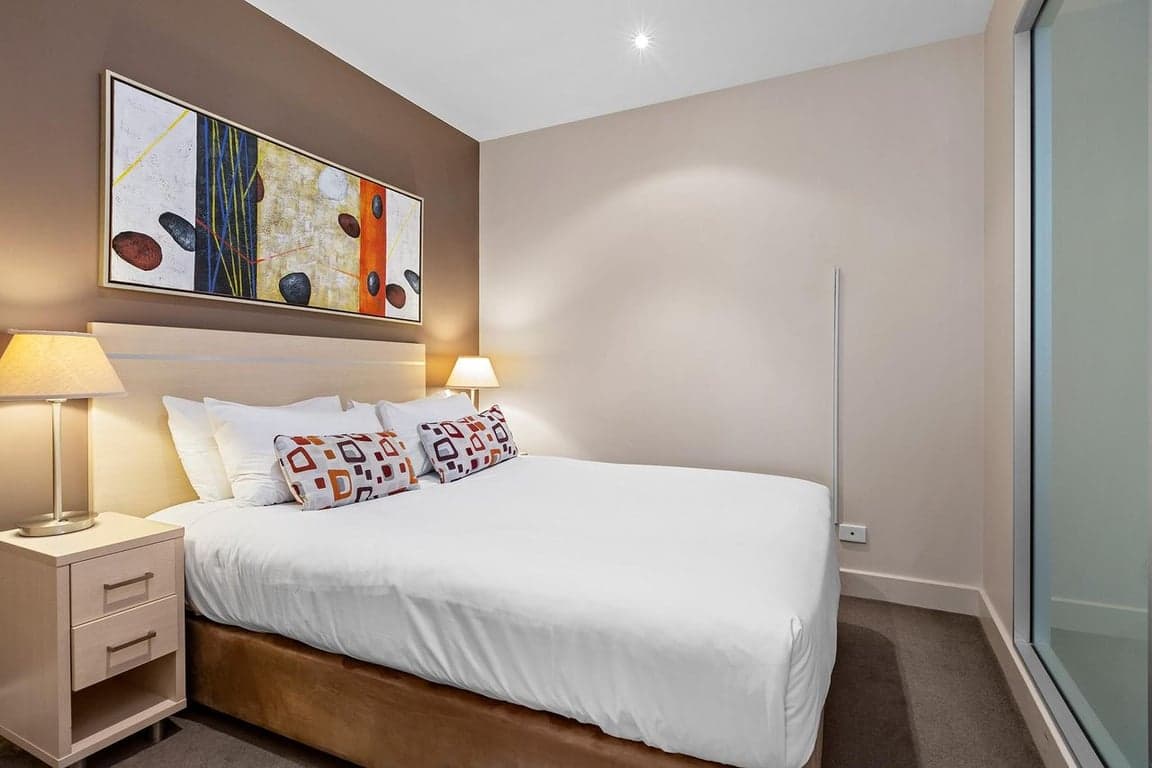 Furnished 1 Bedroom House in Glenelg
