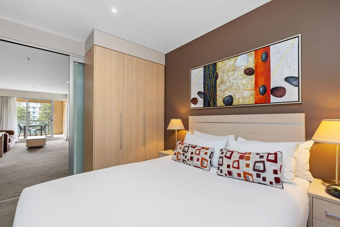 Furnished 1 Bedroom House in Glenelg