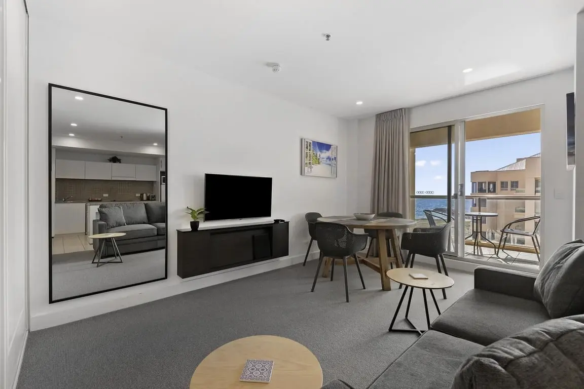 Furnished 1 Bedroom House in Glenelg