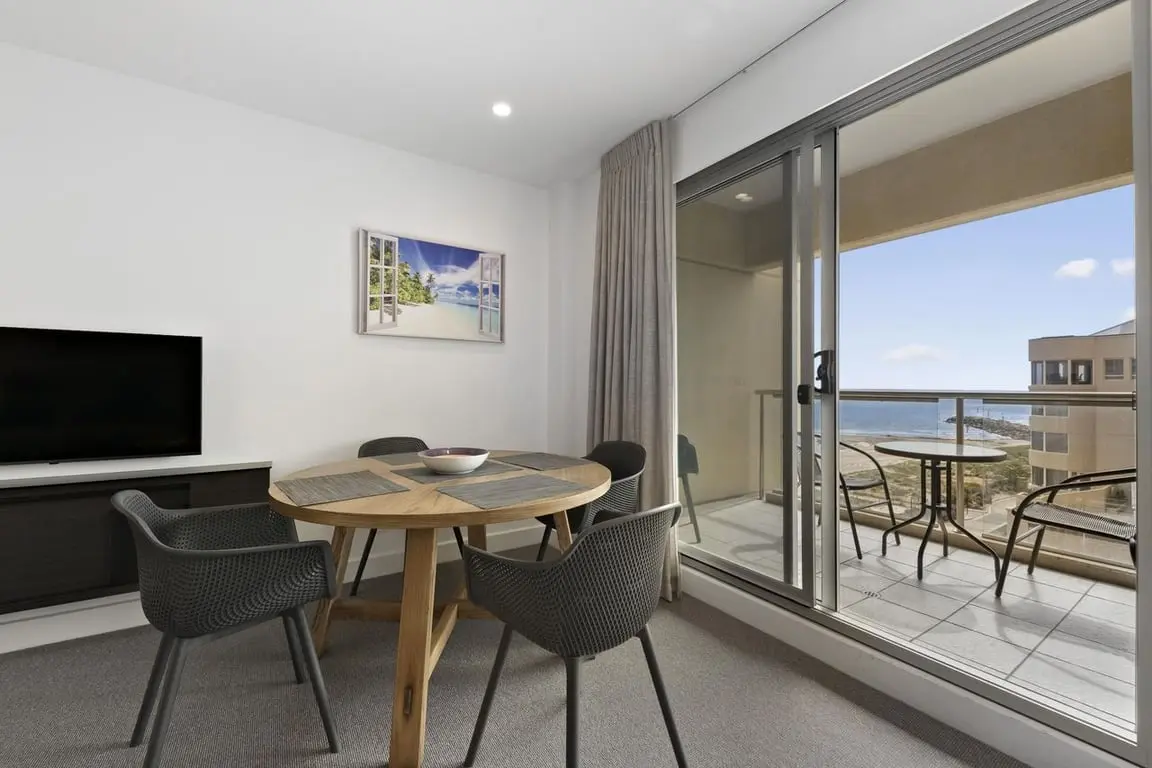 Furnished 1 Bedroom House in Glenelg