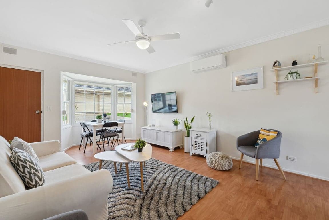 Furnished 2 Bedroom House in Henley Beach