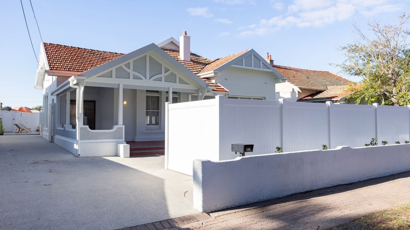 Furnished 4 Bedroom House in Henley Beach