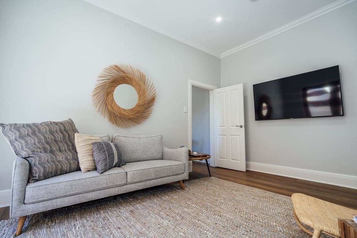 Furnished 2 Bedroom House in Glenelg South