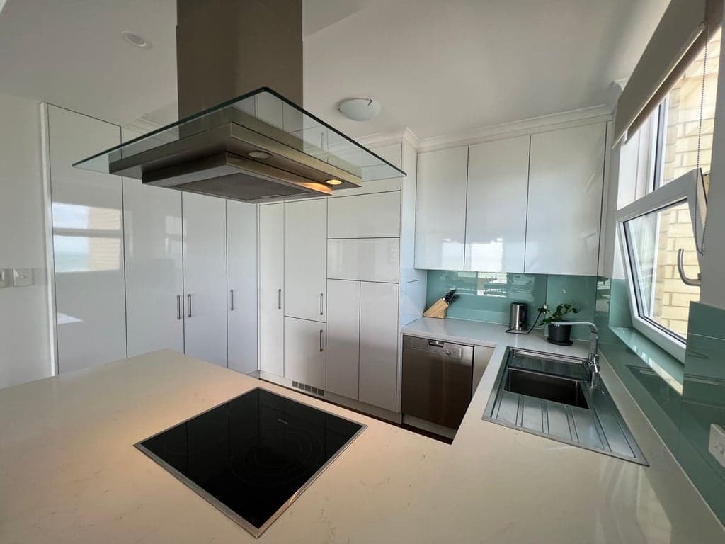 Furnished 2 Bedroom House in Glenelg North