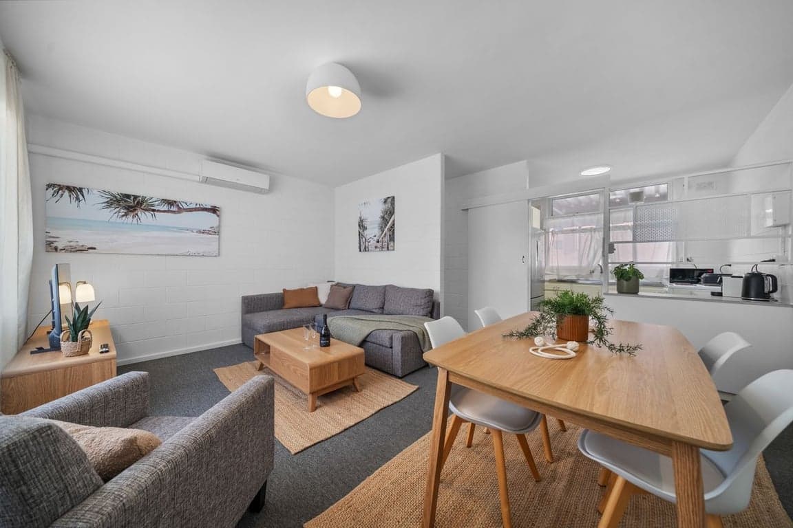 Furnished 2 Bedroom House in Glenelg