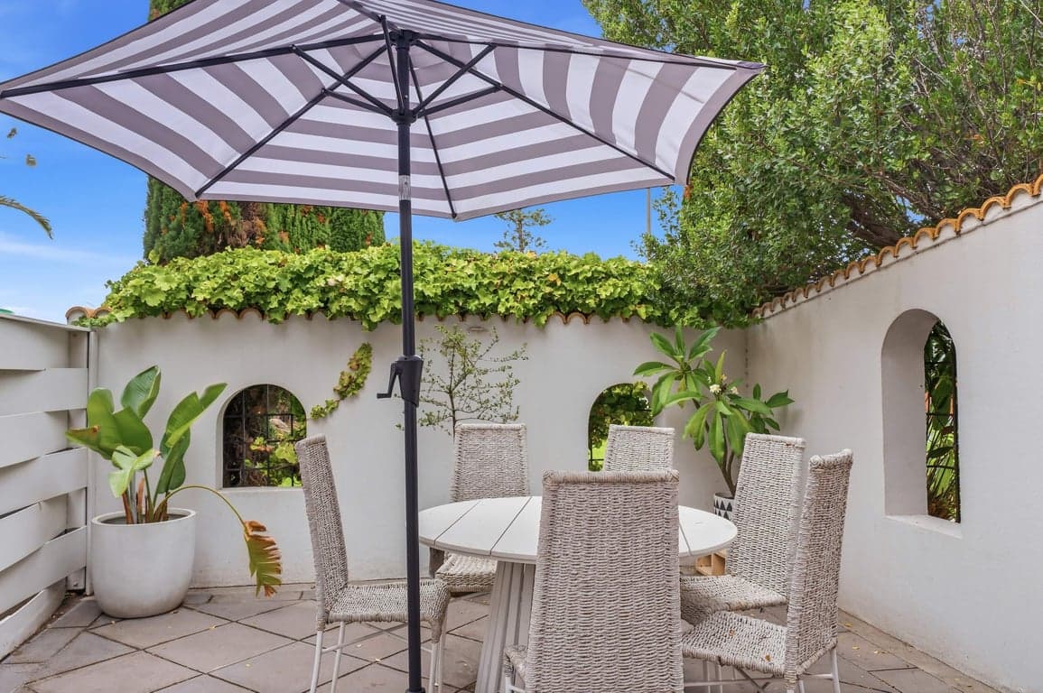 Furnished 3 Bedroom House in Glenelg North