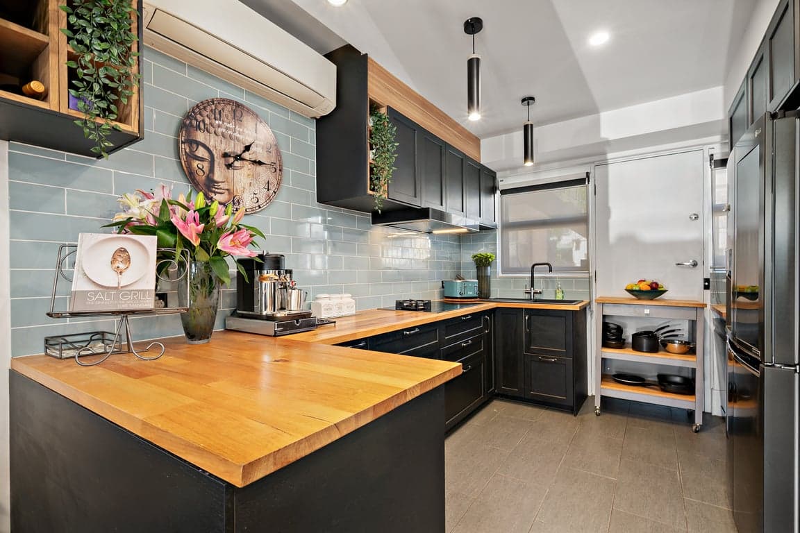 Furnished 1 Bedroom House in Glenelg