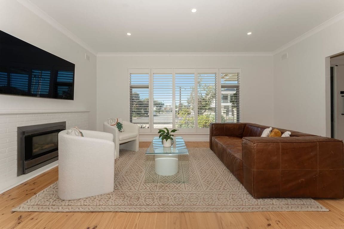 Furnished 3 Bedroom House in Glenelg North