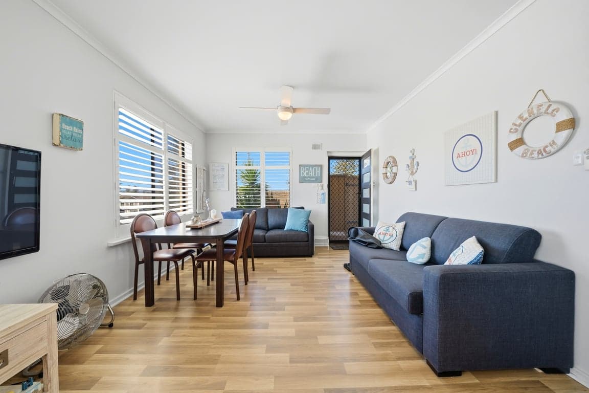 Furnished 2 Bedroom House in Glenelg South