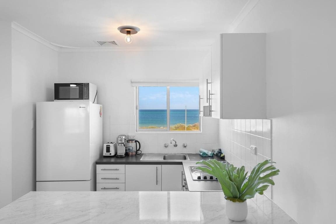 Furnished 2 Bedroom House in West Beach