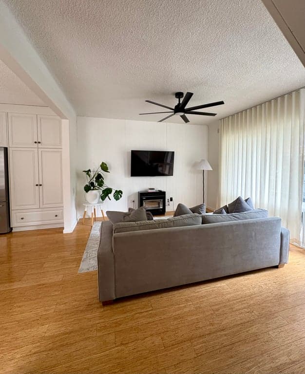 Furnished 2 Bedroom House in Glenelg North
