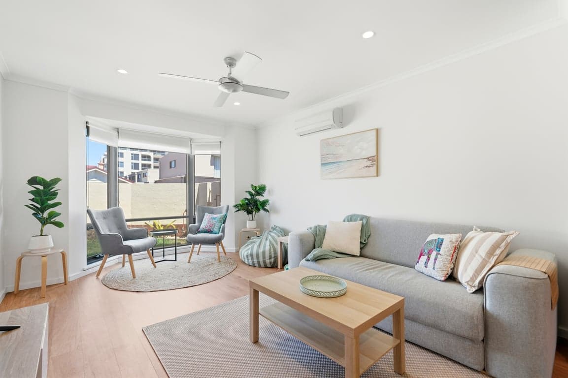 Furnished 2 Bedroom House in Glenelg North