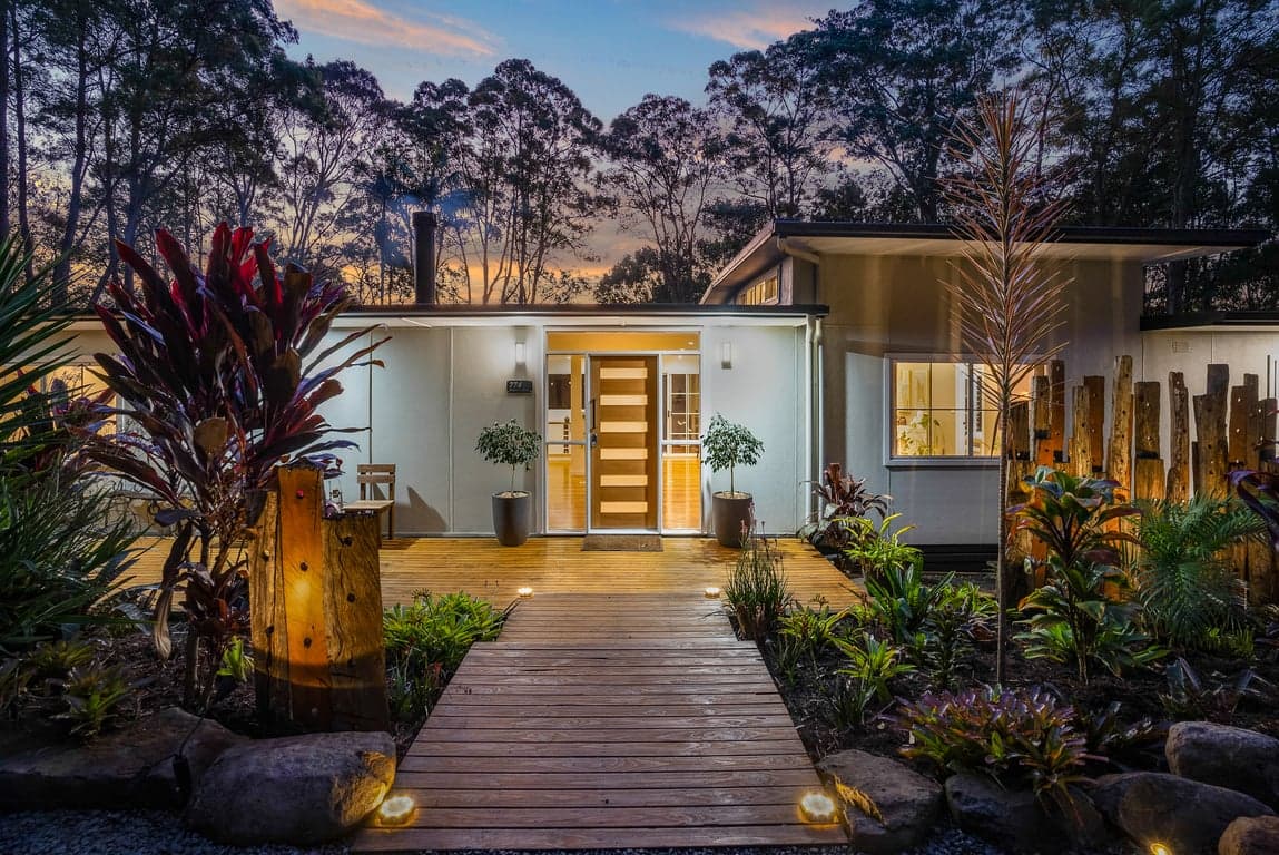 Furnished 4 Bedroom House in Binna Burra