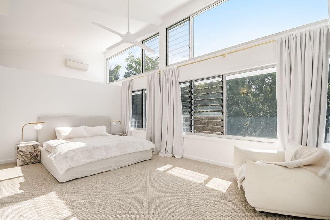 Furnished 5 Bedroom House in Ewingsdale