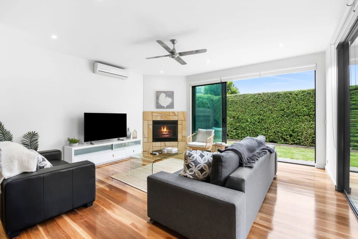 Furnished 3 Bedroom House in Torquay