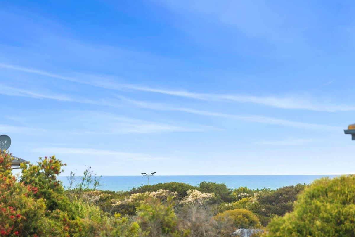 Furnished 3 Bedroom House in Torquay