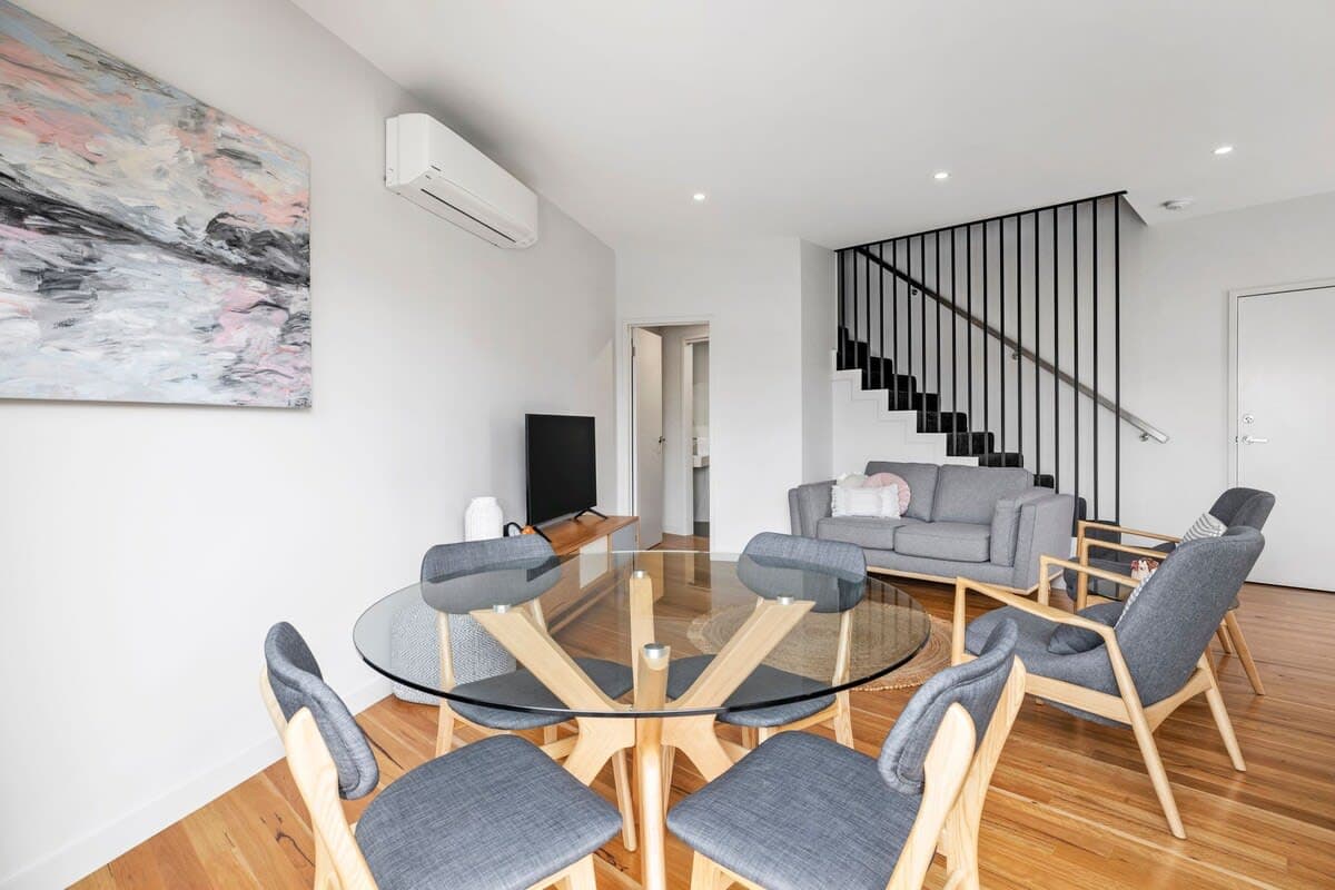Furnished 3 Bedroom House in Torquay