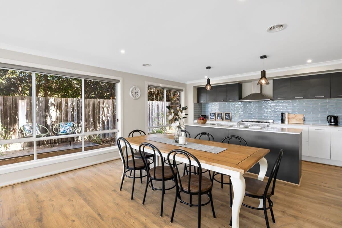 Furnished 5 Bedroom House in Torquay