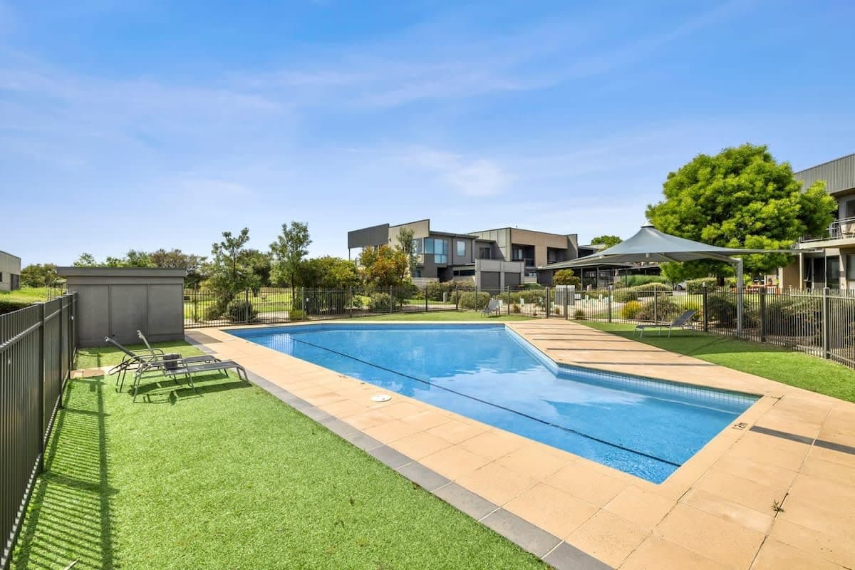 Furnished 4 Bedroom House in Torquay