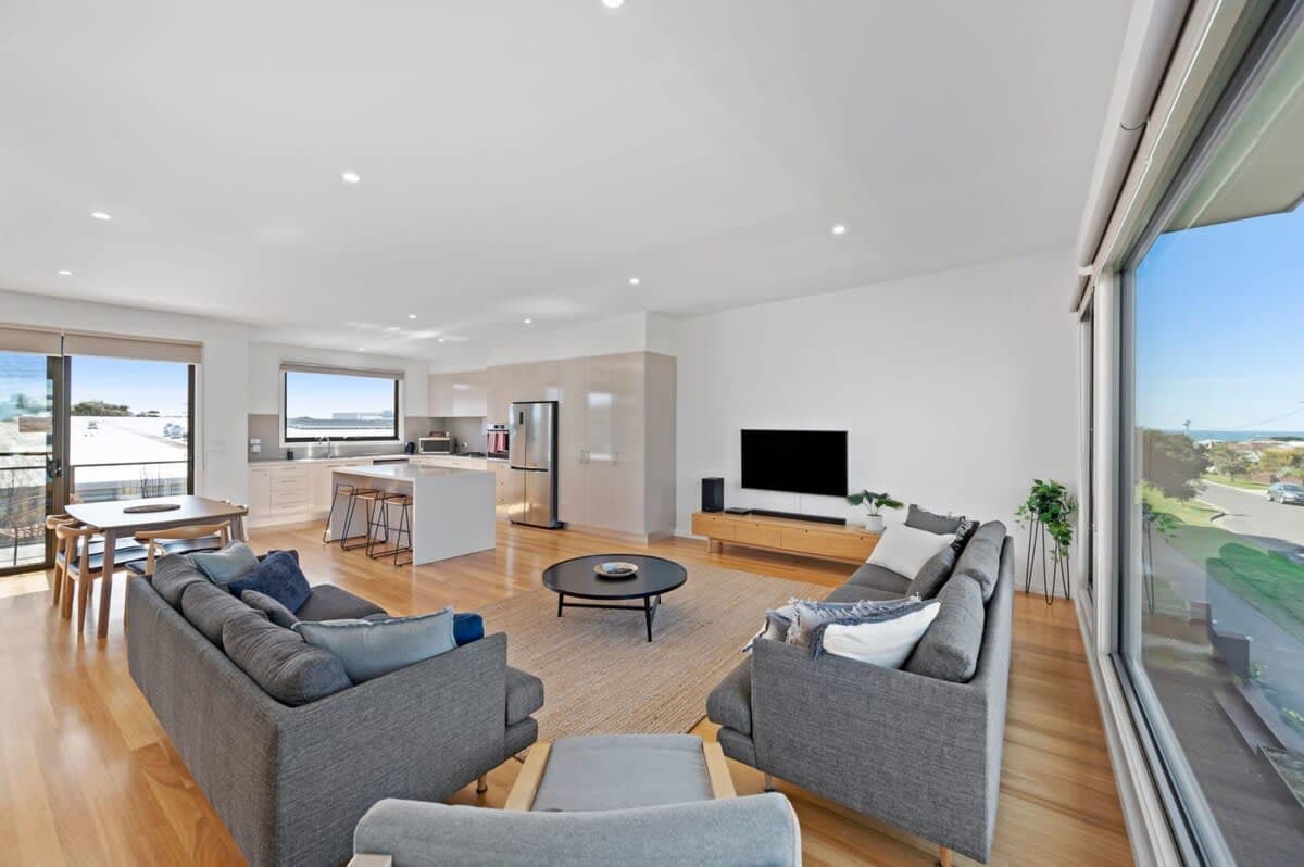 Furnished 3 Bedroom House in Torquay