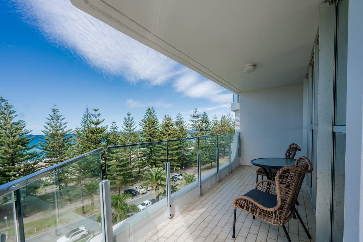 Furnished 2 Bedroom Apartment