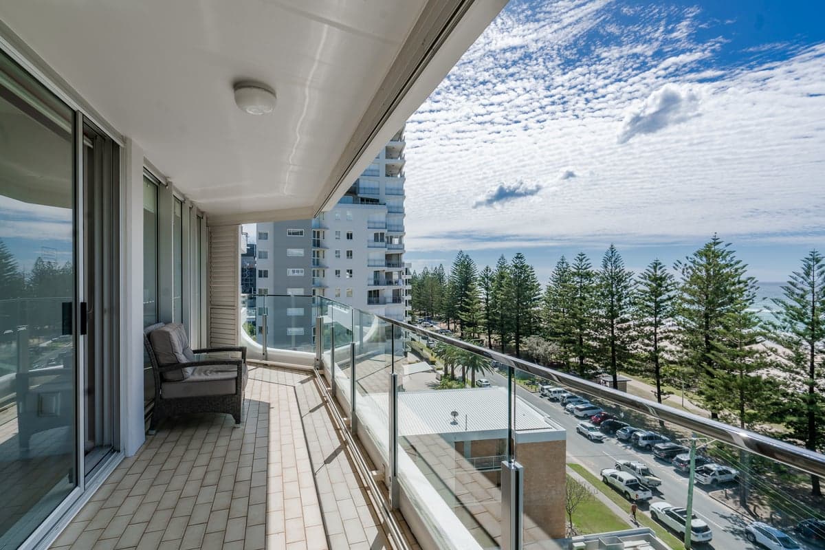 Furnished 2 Bedroom Apartment
