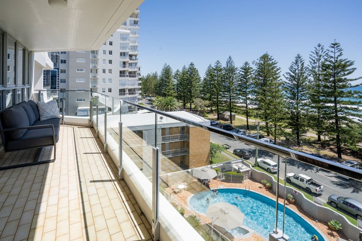 Furnished 2 Bedroom Apartment