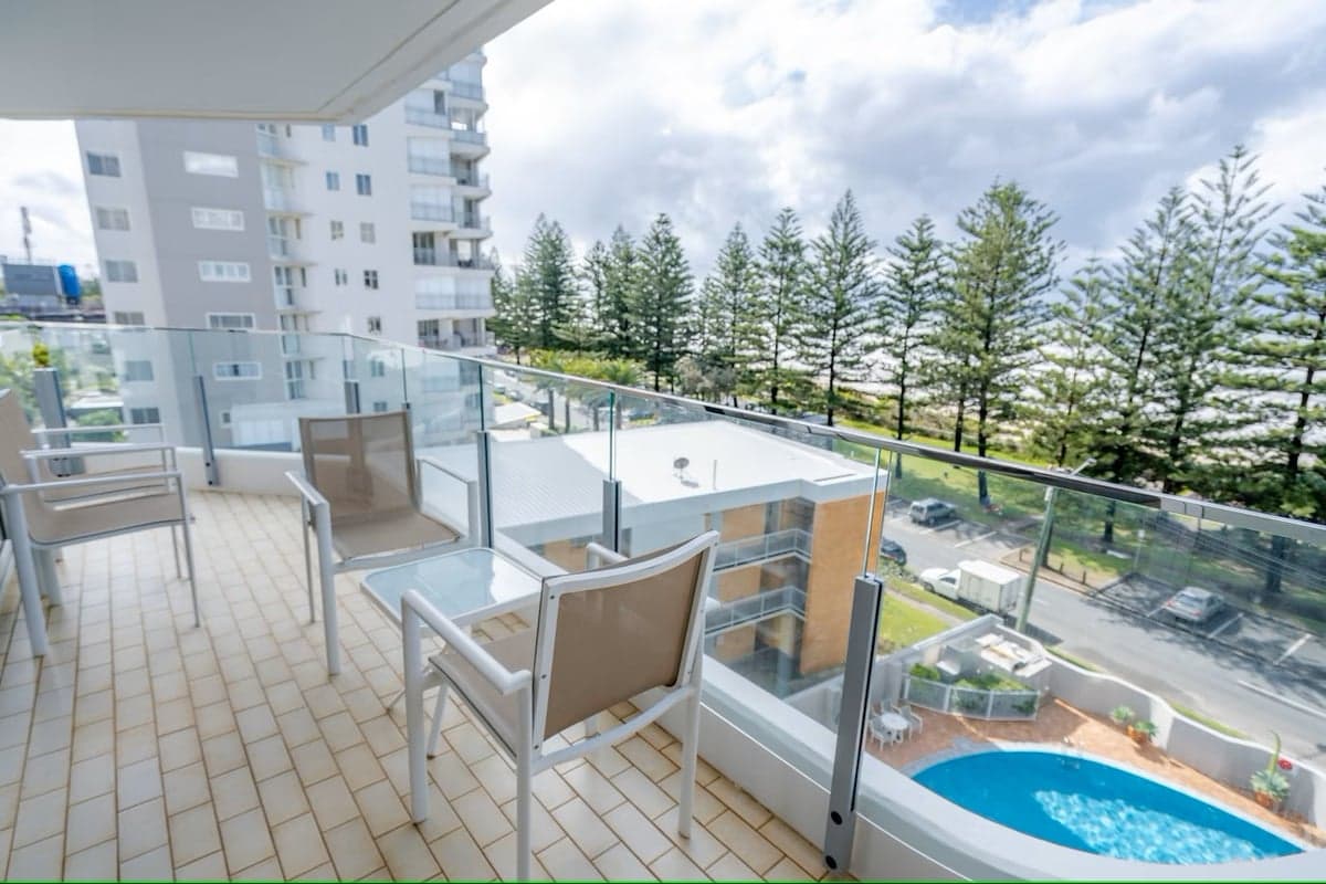 Furnished 2 Bedroom Apartment