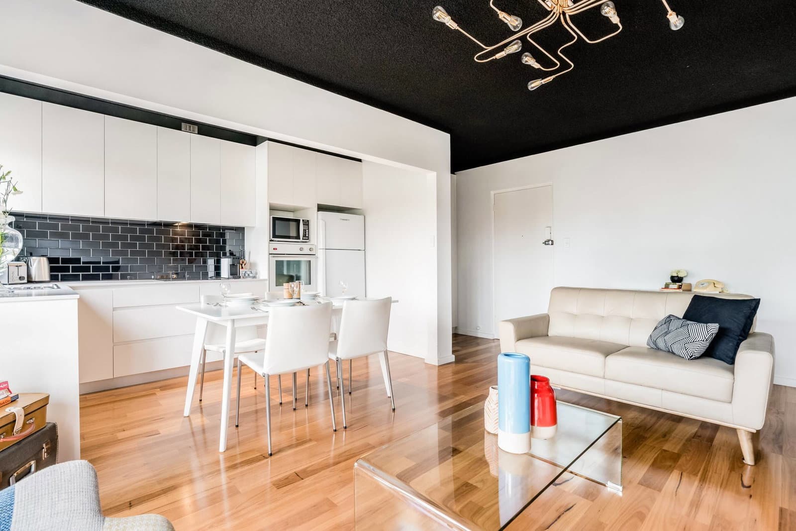Furnished 2 Bedroom Apartment in Drummoyne