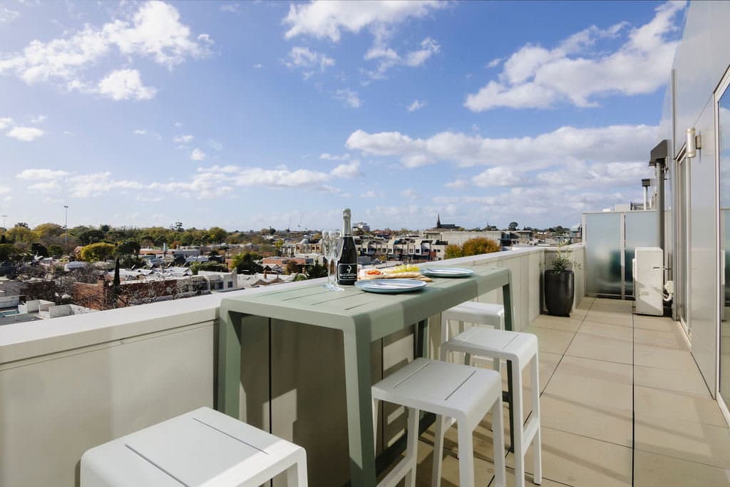 Furnished 2 Bedroom Apartment in Fitzroy North