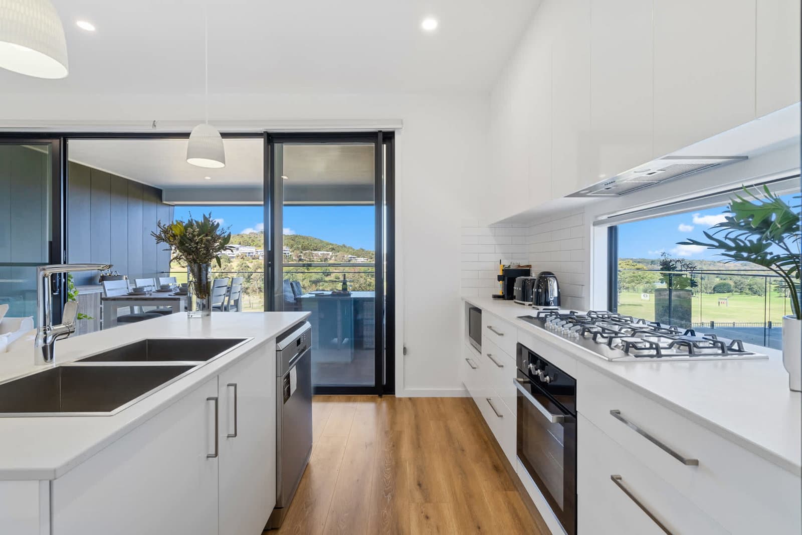 Furnished 3 Bedroom Apartment in Shell Cove