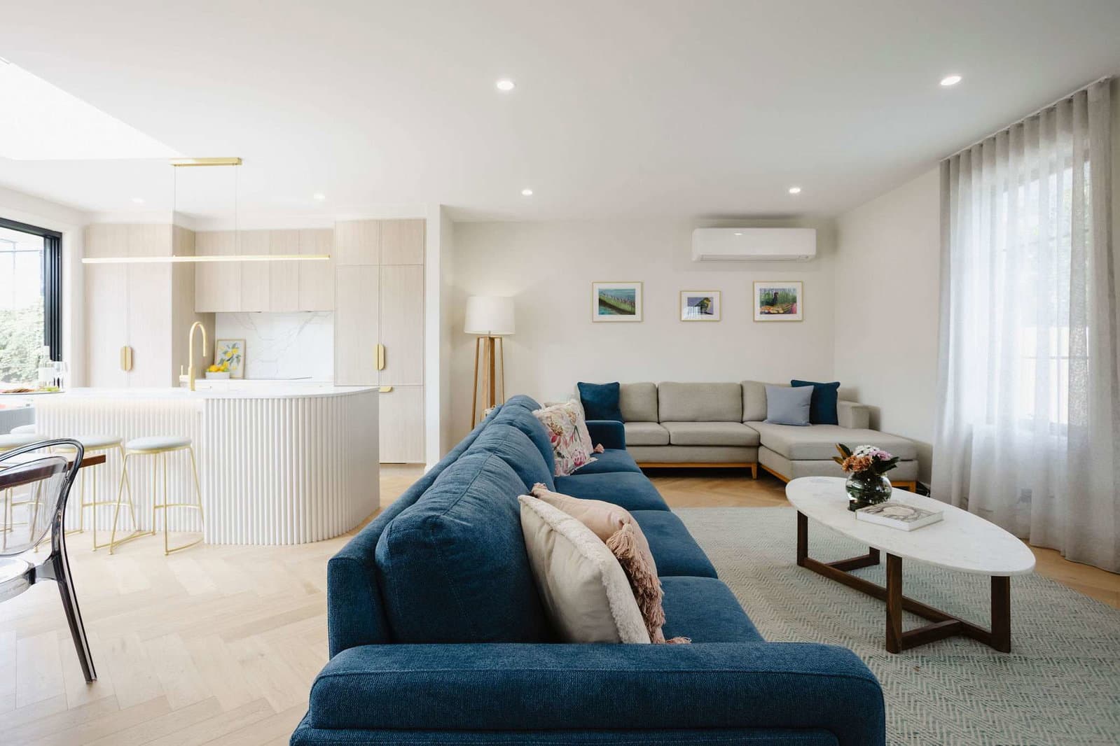 Furnished 4 Bedroom House in Brighton