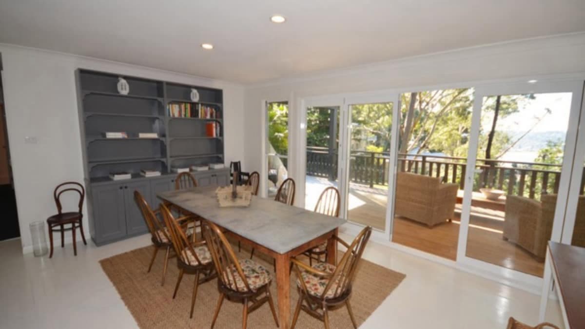 Furnished 5 Bedroom House in Avoca Beach